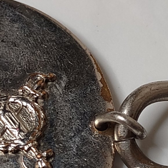 Large Coat Of Arms Pendant On Very Heavy 27.5 Inch Chain - Picture 5 of 14